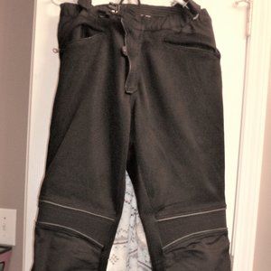 Motorcycle riding pants
